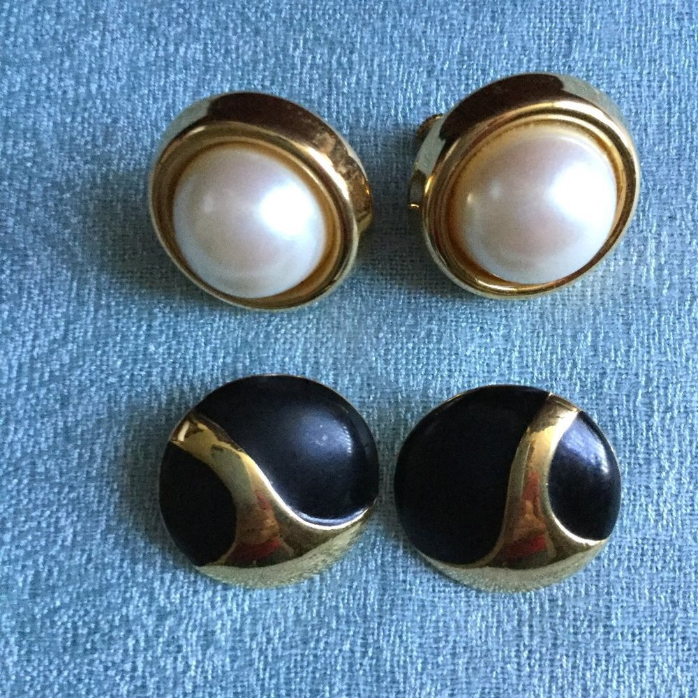 Vintage Round Gold Tone Napier Earrings Set of 2